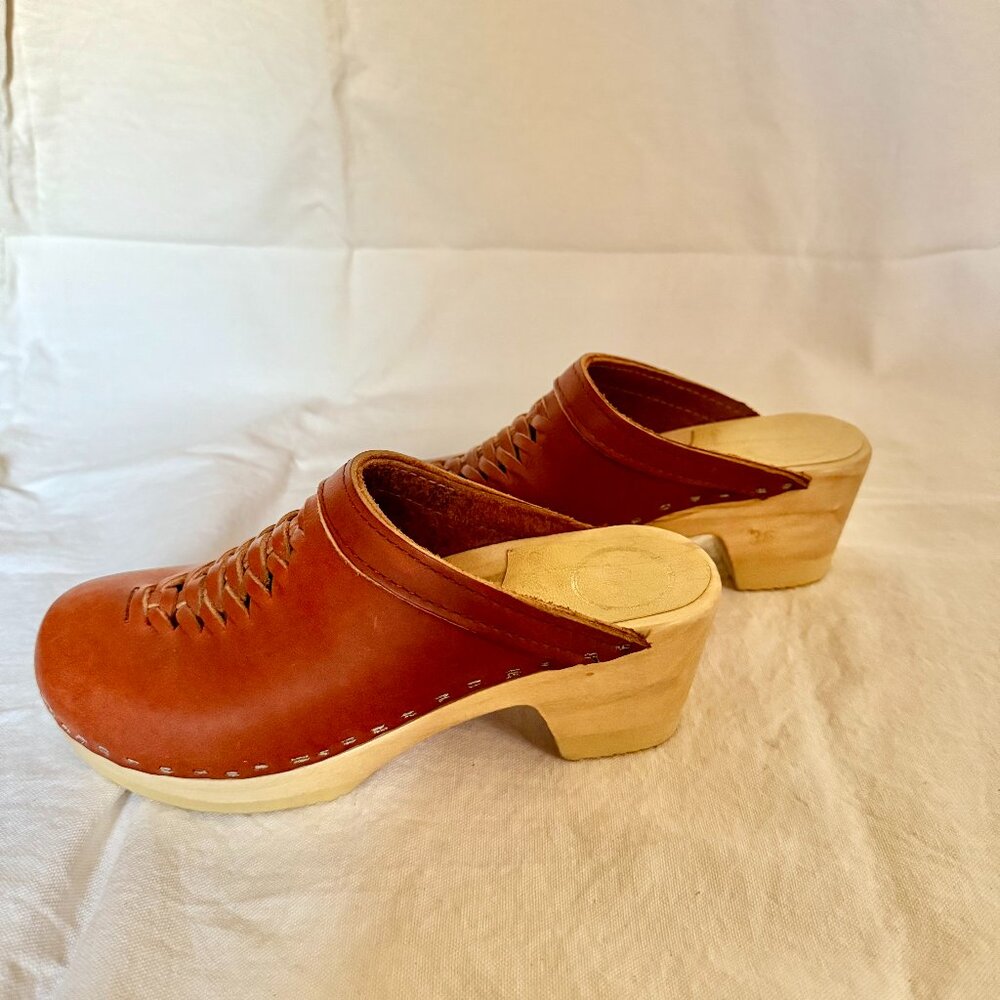 No. 6 Clogs